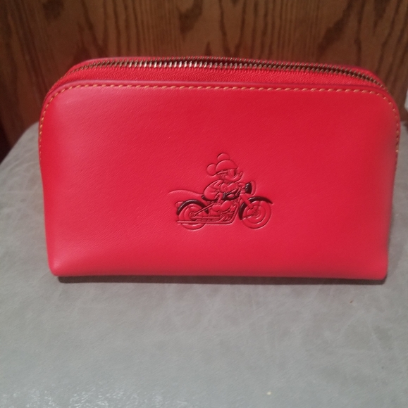 Coach Handbags - COACH RACER MICKEY COSMETICS BAG 💄💋